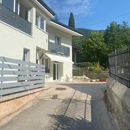 Garda 33 Caprino Veronese Apartment Exterior photo